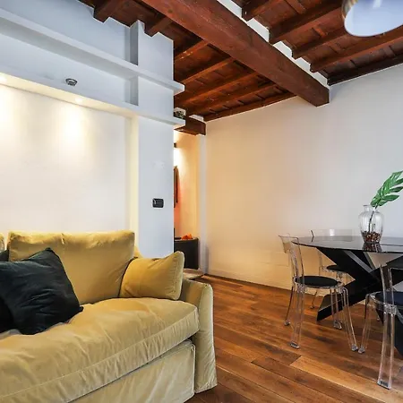 Signoria Stylish Suite In Florence-3